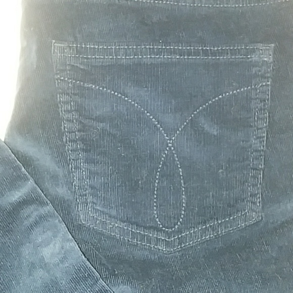 Calvin Klein women's ultimate skinny cordaroys - Picture 3 of 4